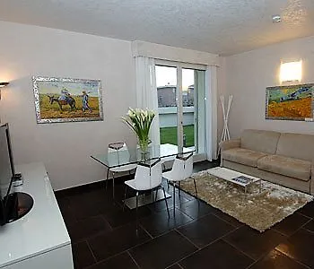 Dante Aparthotel