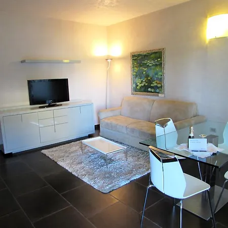 Aparthotel Dante 4*