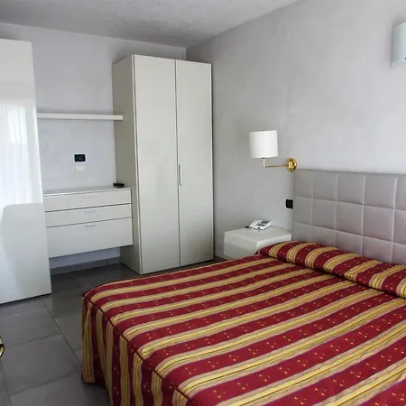 Aparthotel Dante Mantua