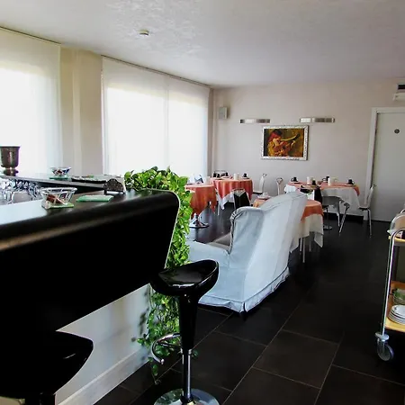 Aparthotel Dante Mantua